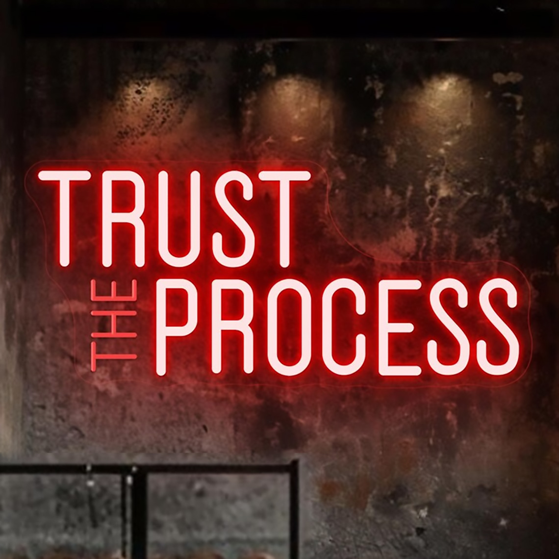 Insegna al neon 'Trust The Pro - Home Gym Quotes recensione e prezzo